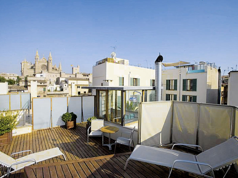 Petit Palace Tres 23