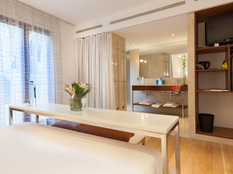 Petit Palace Tres 24