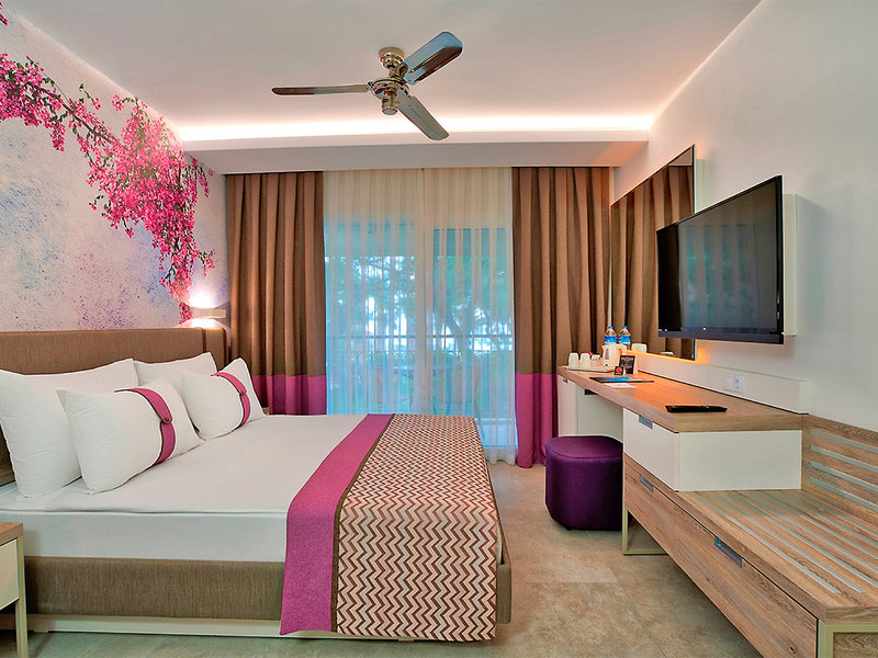 Pirate's Beach Club 5