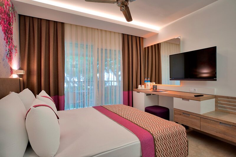 Pirate's Beach Club 36