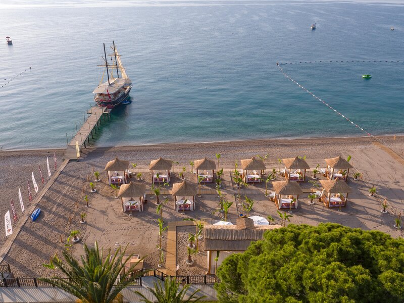 Pirate's Beach Club 55