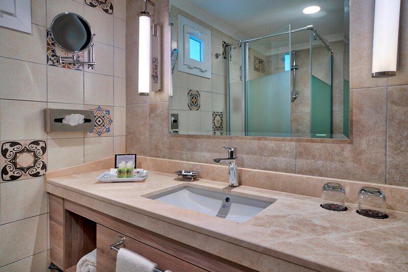 Pirate's Beach Club 89