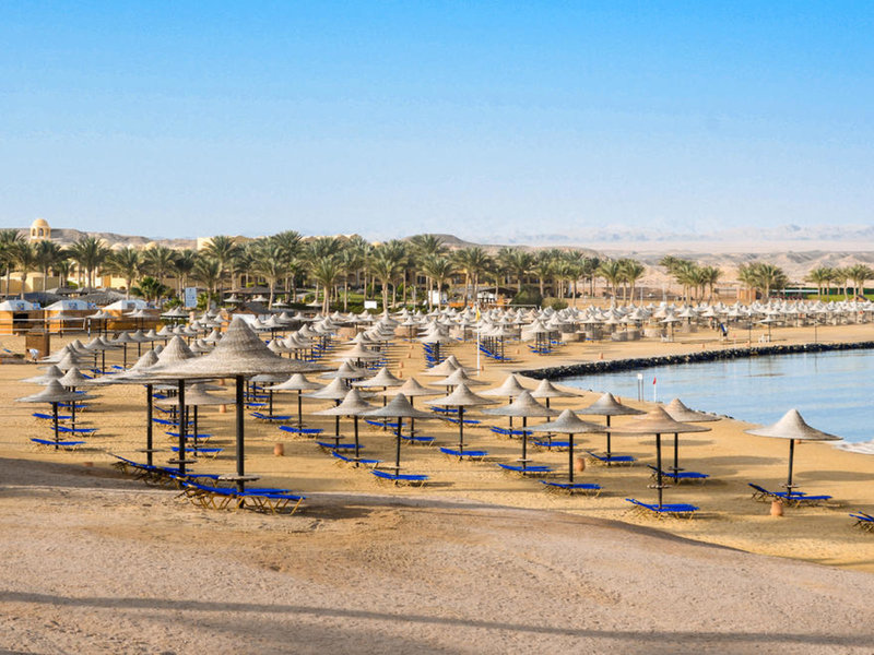 JAZ Lamaya Resort 4 - Beach