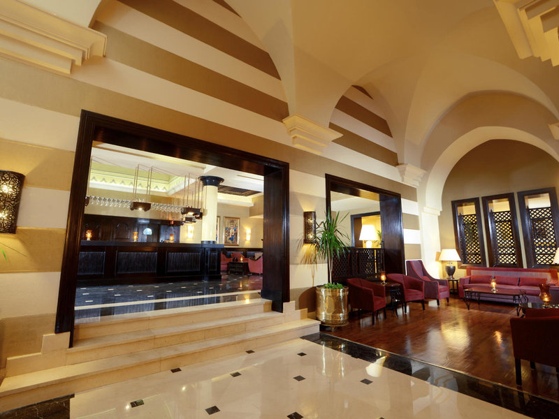 JAZ Lamaya Resort 23 - Restaurant