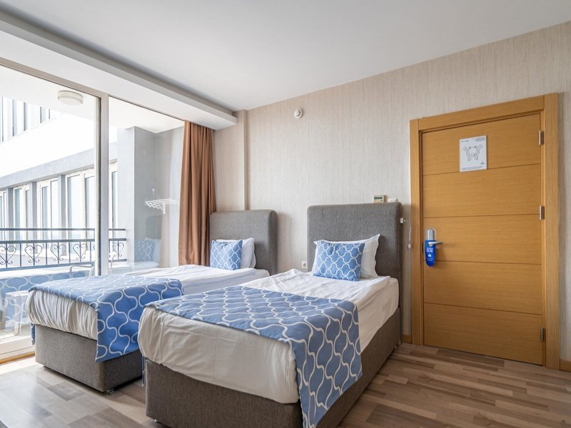 Avantgarde Comfort Hotel 43