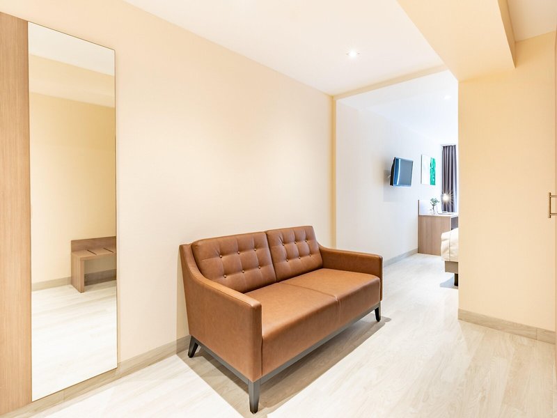 Novum Hotel Madison Düsseldorf 1