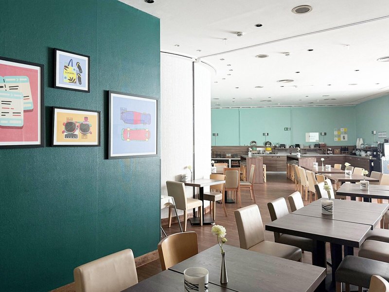 Novum Hotel Madison Düsseldorf 4