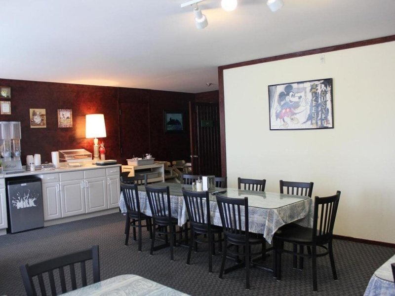 Baymont by Wyndham Gold River 4