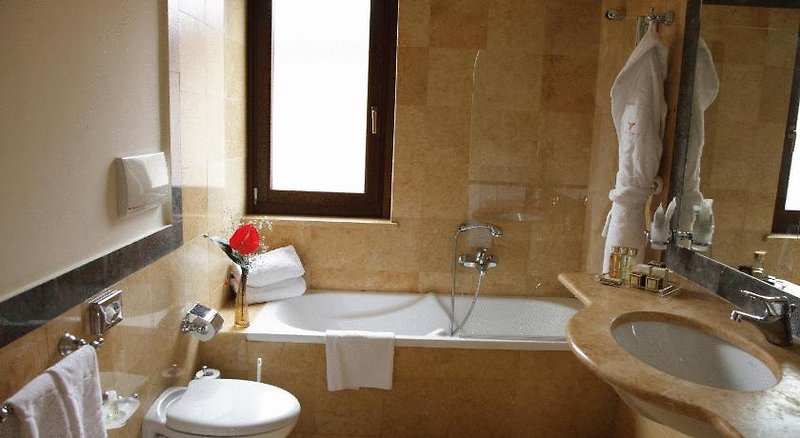 Hotel Federico II Central Palace 3