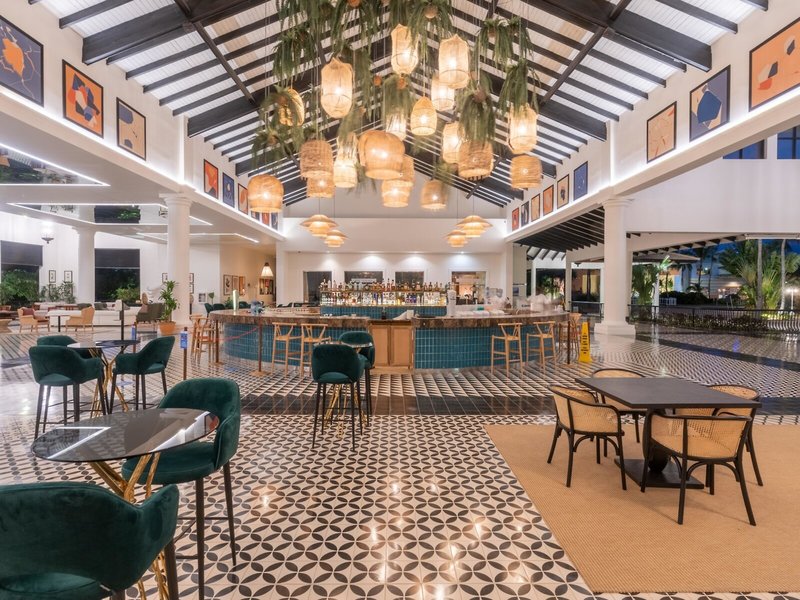 Ocean Blue & Sand by H10 15