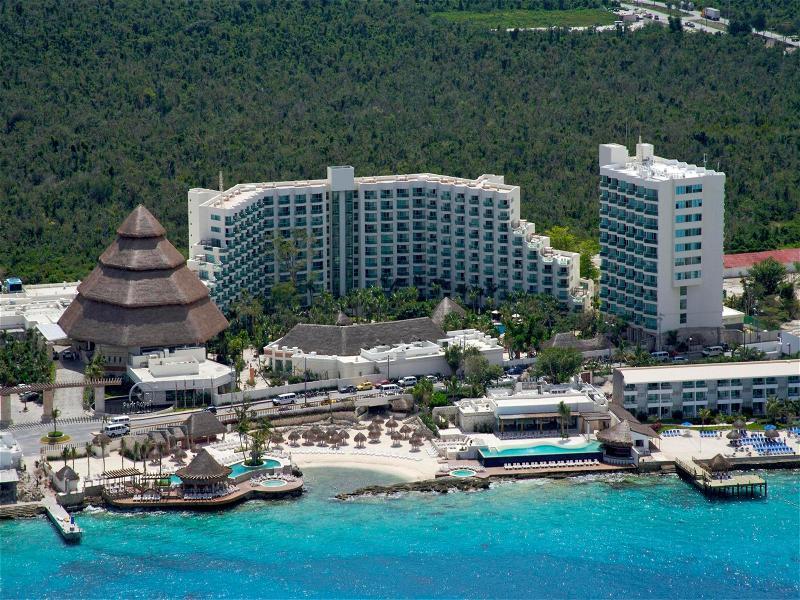 Grand Park Royal Cozumel 1