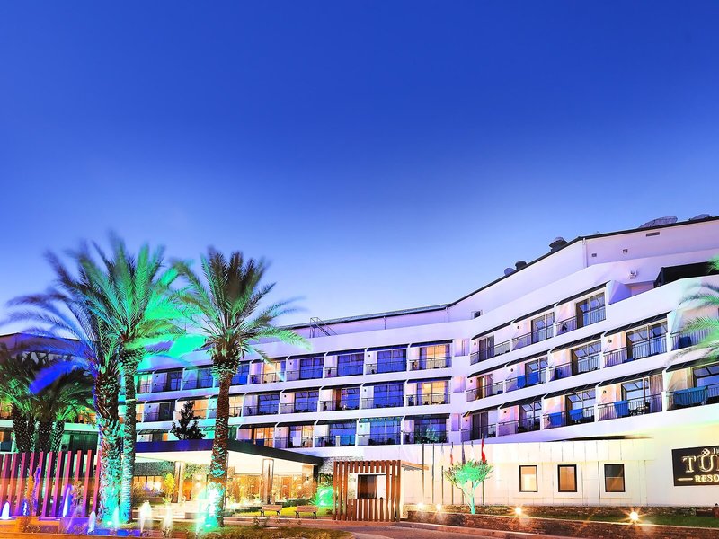 Queen´s Park Türkiz Kemer 1