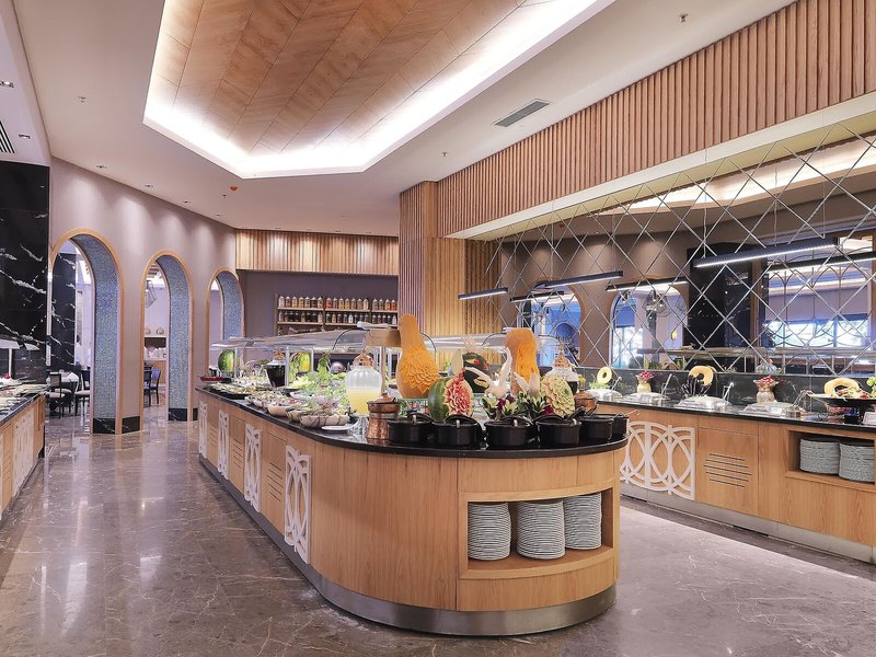 Queen´s Park Türkiz Kemer 29