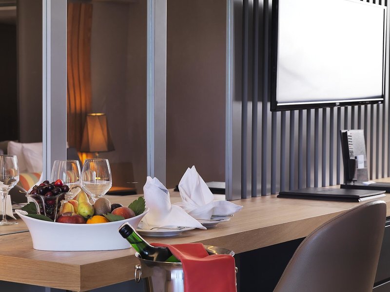 Queen´s Park Türkiz Kemer 30