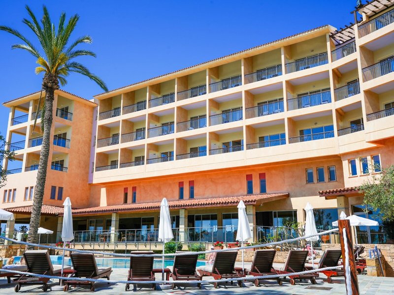 SENTIDO Thalassa Coral Bay 2