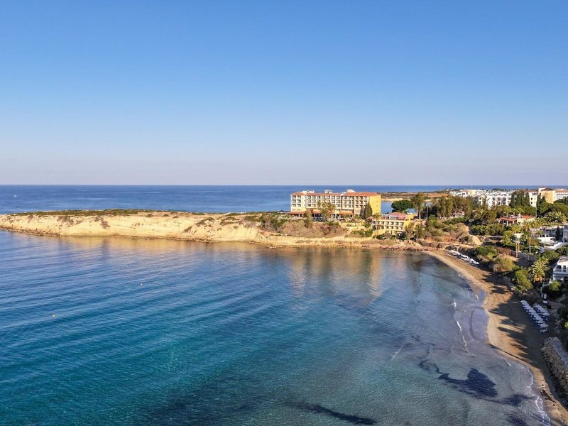 SENTIDO Thalassa Coral Bay 8