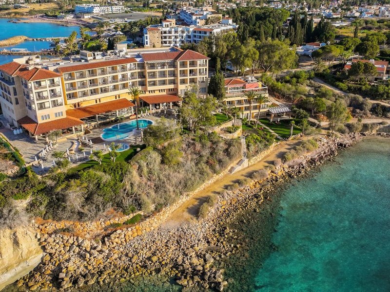 SENTIDO Thalassa Coral Bay 9