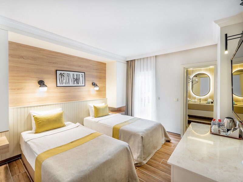 Club Marco Polo 45