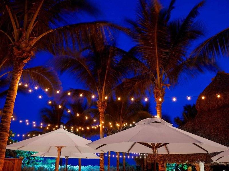 Cadillac Hotel & Beach Club, Autograph Collection 1