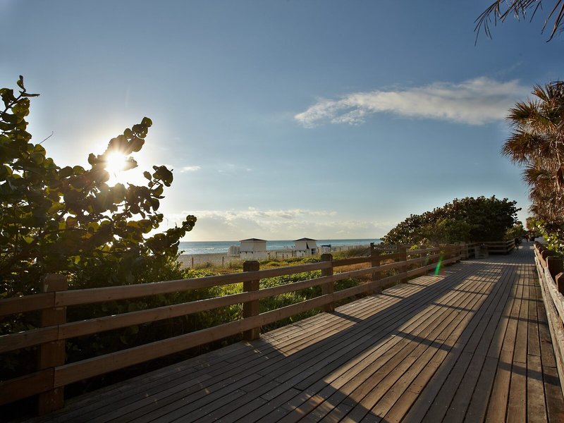 Cadillac Hotel & Beach Club, Autograph Collection 7