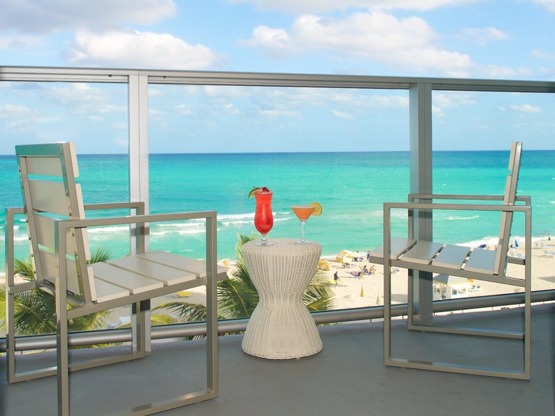 Cadillac Hotel & Beach Club, Autograph Collection 8