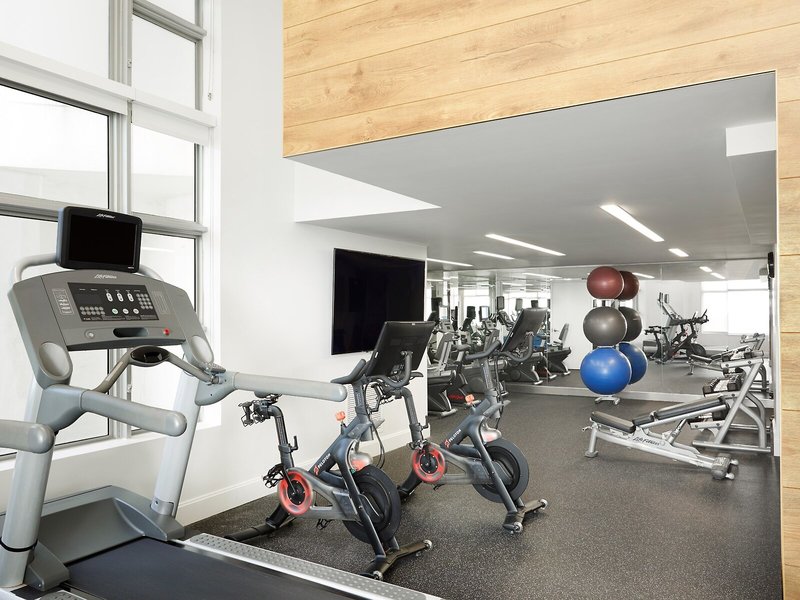 Cadillac Hotel & Beach Club, Autograph Collection 40