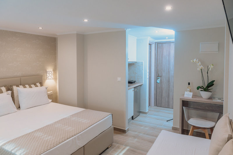 Ammos Beach Seaside Luxury Suites Hotel 10