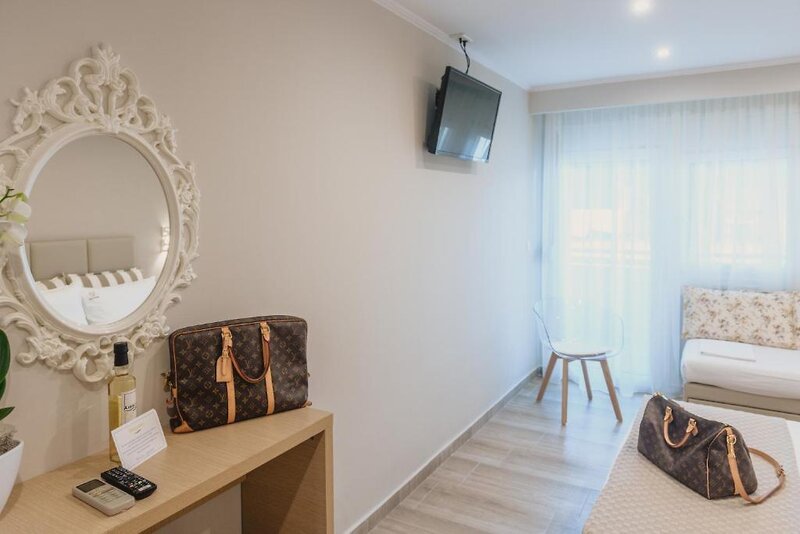 Ammos Beach Studios & Suites 20 - Room Example