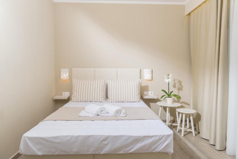 Ammos Beach Studios & Suites 31 - Room Example