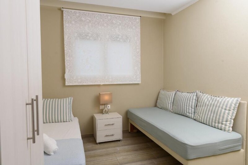 Ammos Beach Studios & Suites 40 - Room Example