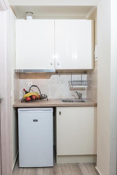 Ammos Beach Studios & Suites 44 - Room kitchen