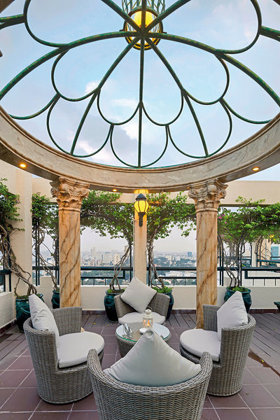 Windsor Plaza Hotel 14