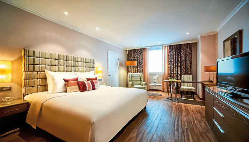 Windsor Plaza Hotel 16