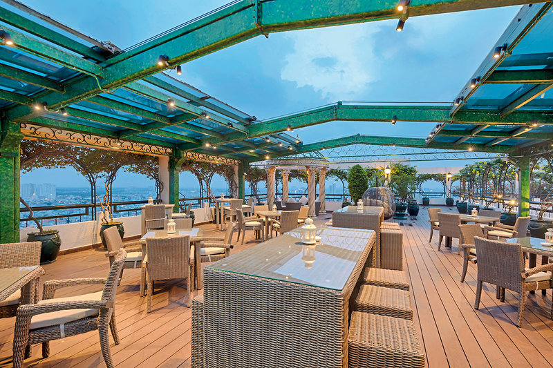 Windsor Plaza Hotel 12