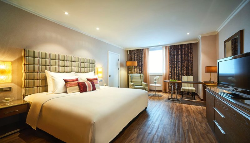 Windsor Plaza Hotel 12