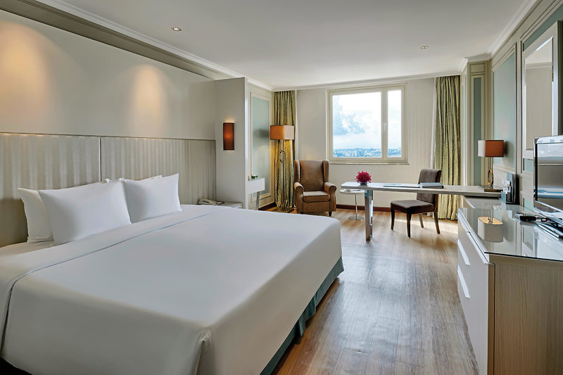 Windsor Plaza Hotel 15