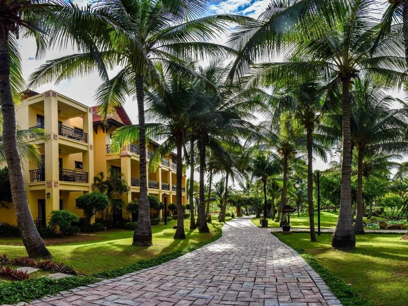 Pandanus Resort 11