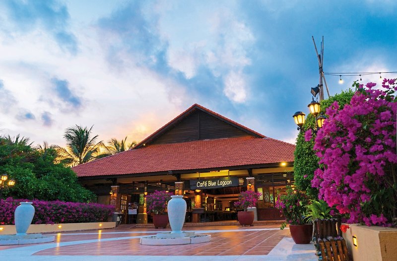 Pandanus Resort 12