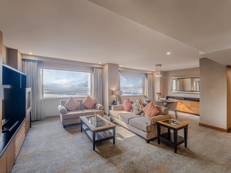 Hyatt Regency Dubai & The Galleria Residence 17 - Room Example