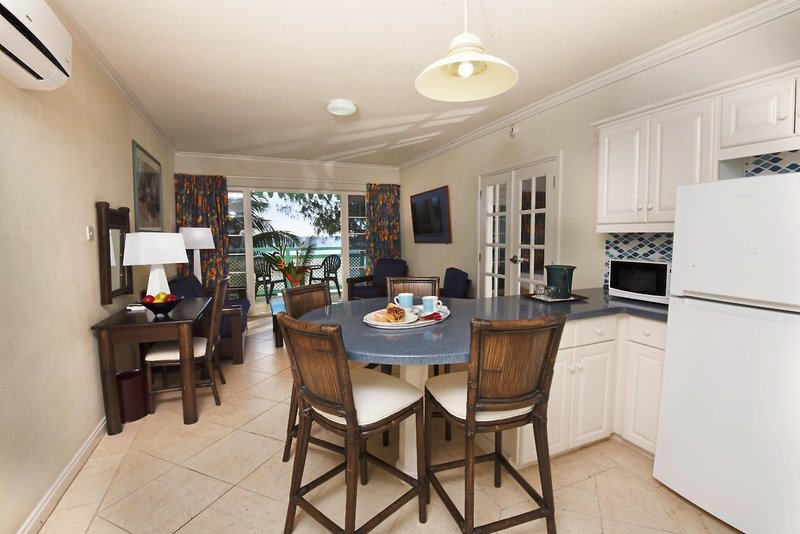 Coral Mist Beach Hotel 7