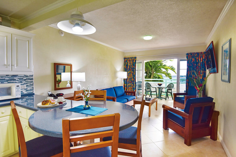 Coral Mist Beach Hotel 8