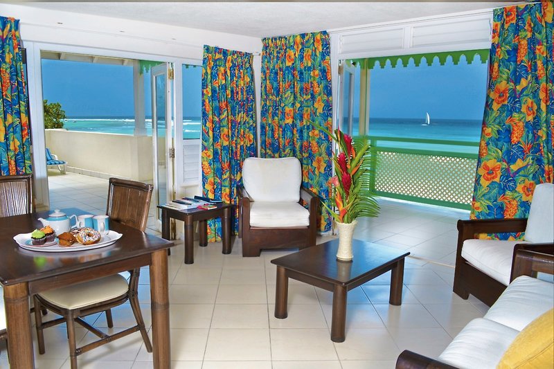 Coral Mist Beach Hotel 10