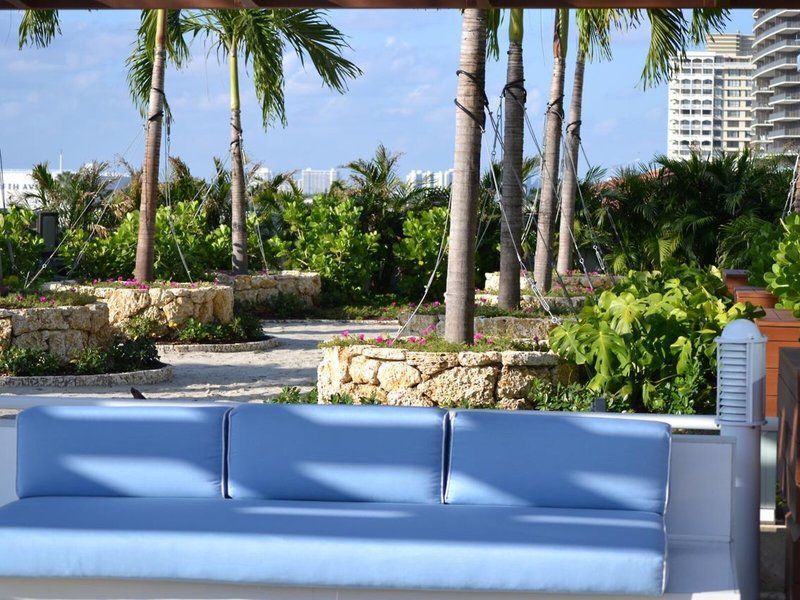 Grand Beach Hotel Surfside West 2