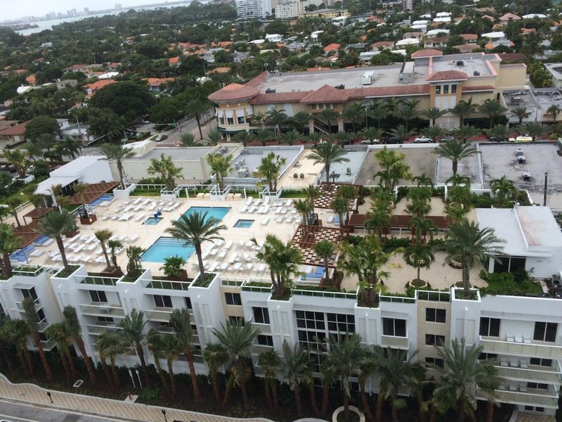 Grand Beach Hotel Surfside West 9