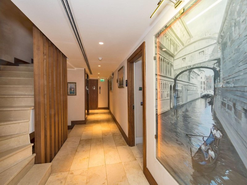 Darkmen Boutique Hotel 11