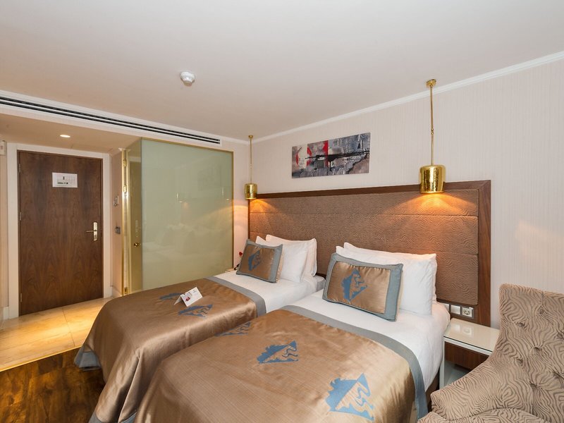 Darkmen Boutique Hotel 44