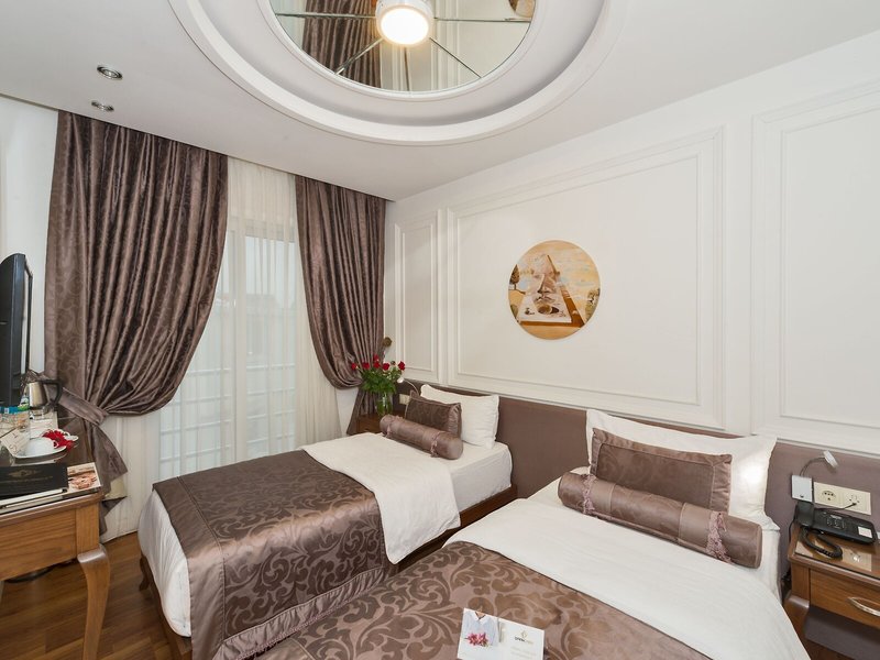 Darkmen Boutique Hotel 48