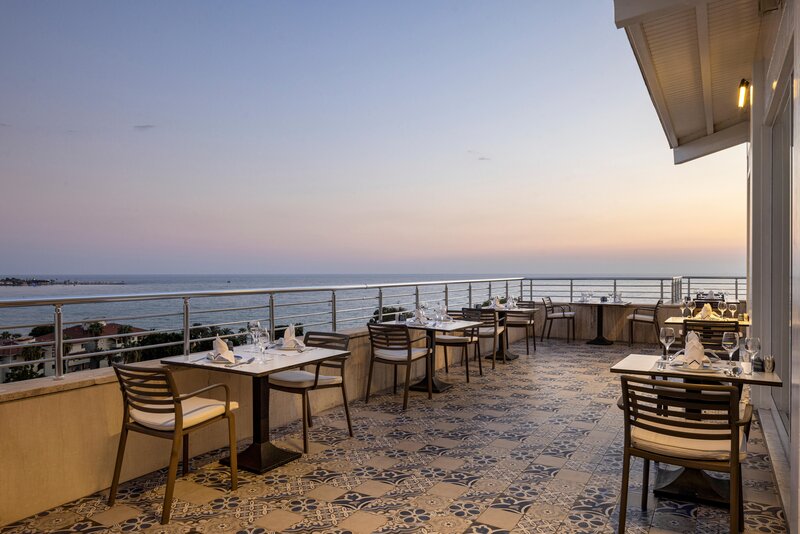 Side Star Elegance 19