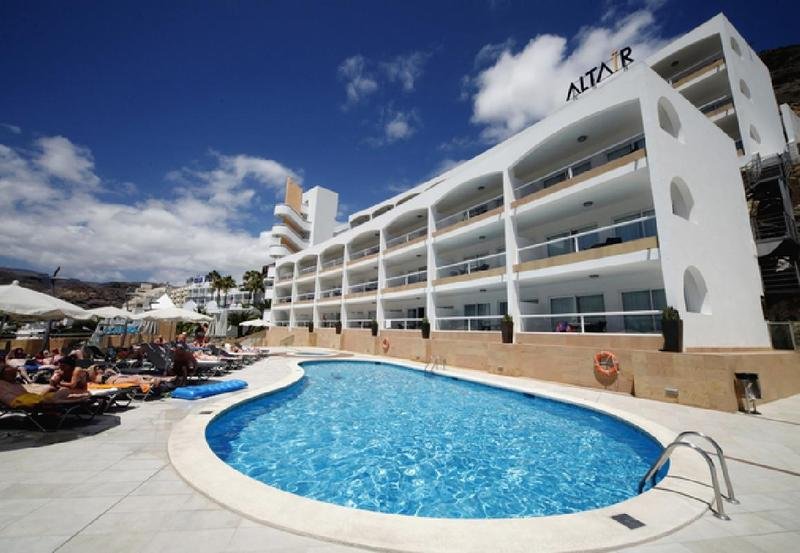 Altair Apartments 5