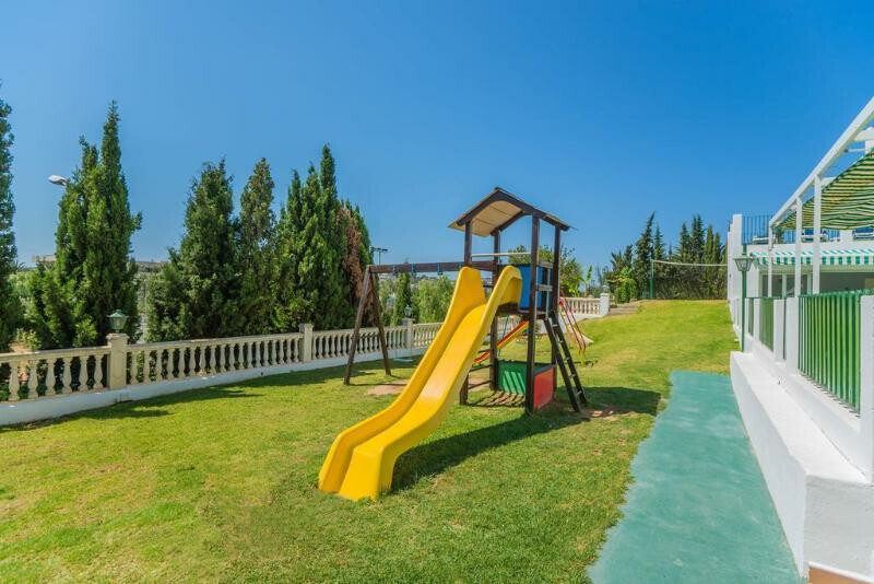 Holiday Center Santa Ponsa 10